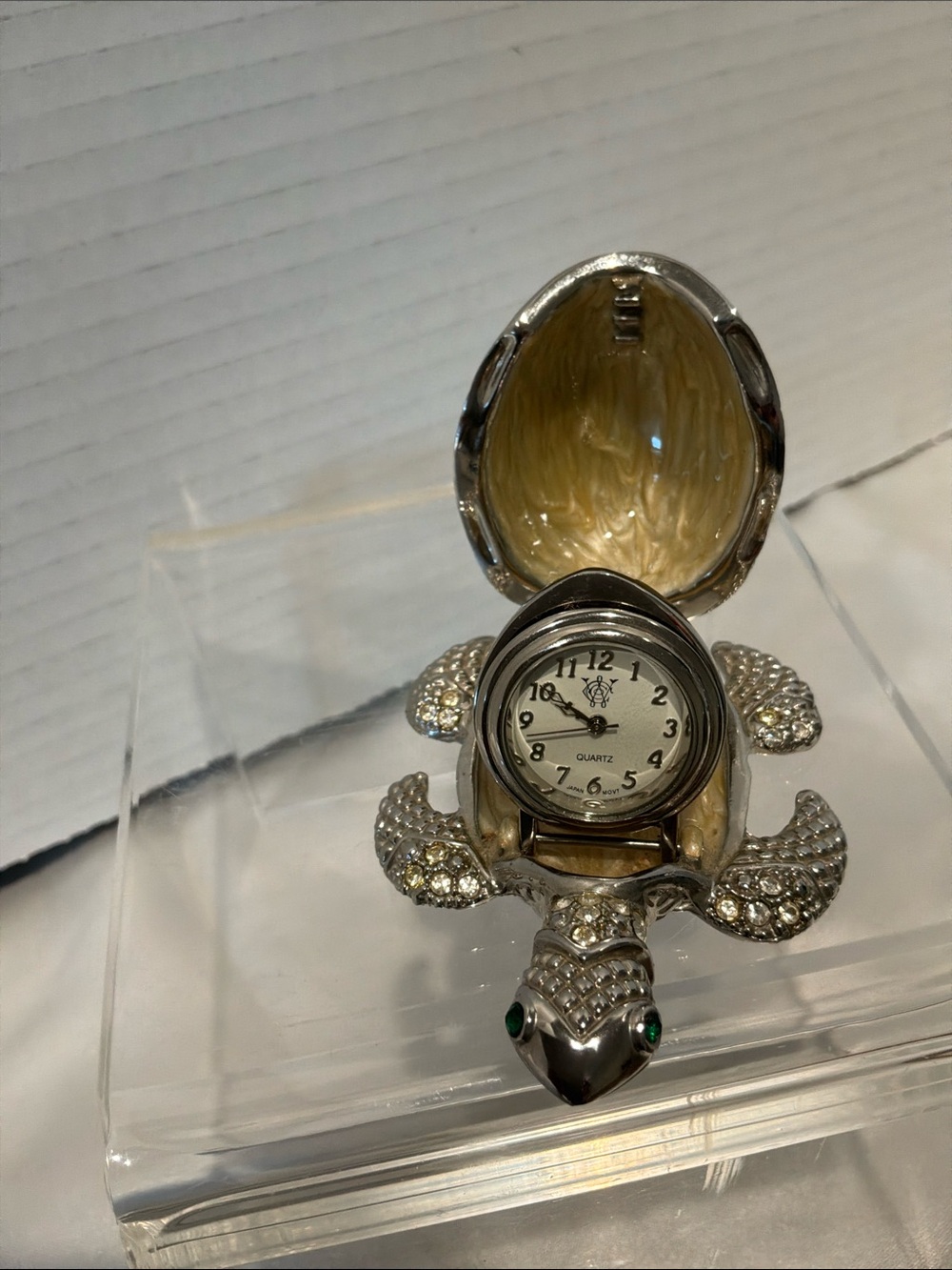 Turtle-Shaped Silver Decorative watch /pendant/trinket bo Green and Purple